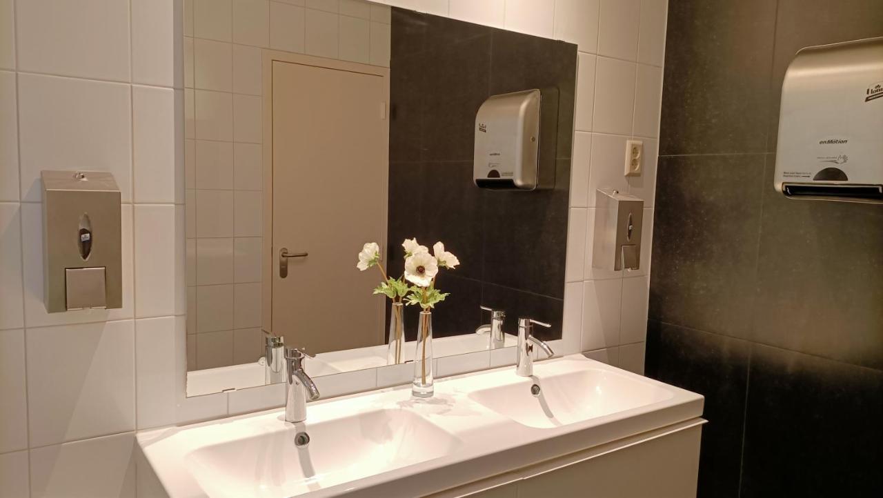Hotel Rozenburg Екстериор снимка