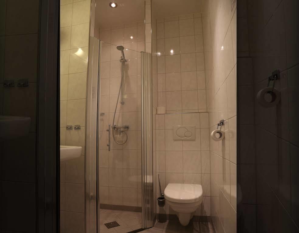 Hotel Rozenburg Екстериор снимка